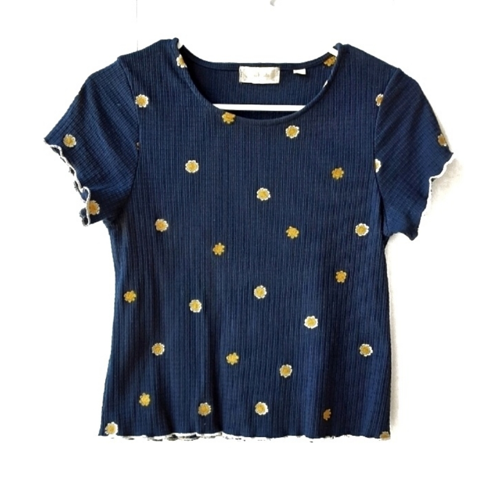 ALTAR'D STATE Waffle Knit Embroidered Sunflowers Lettuce Edge Top Size Large